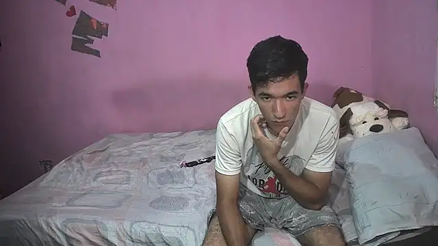 Snapshot of Sweetiefoxxx chatting on 12, 6, 2026 Sweetiefoxxx online show from 12, 6, 2026