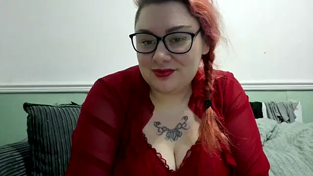Bustycurves online show from 13, 1, 2025