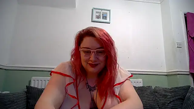 Bustycurves online show from 7, 2, 2025
