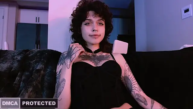 Snapshot of NaughtyLittleFox chatting on 15, 10, 2025 NaughtyLittleFox online show from 15, 10, 2025