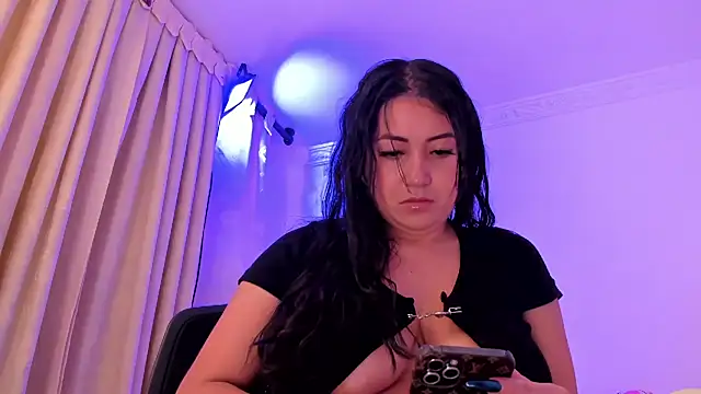 Snapshot of shanel_taylor chatting on 5, 3, 2025 shanel taylor online show from 5, 3, 2025