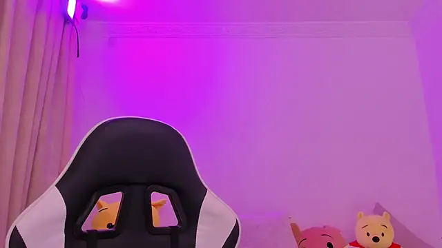 Snapshot of shanel_taylor chatting on 5, 12, 2025 shanel taylor online show from 5, 12, 2025