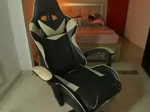 naomi berckley online show from 19, 3, 2025