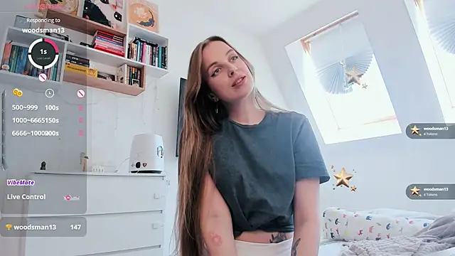 Snapshot of violet_blue_eyes chatting on 20, 4, 2026 violet blue eyes online show from 20, 4, 2026