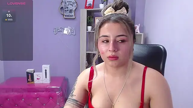 Snapshot of celeste_blue69 chatting on 22, 1, 2025 celeste blue69 online show from 22, 1, 2025