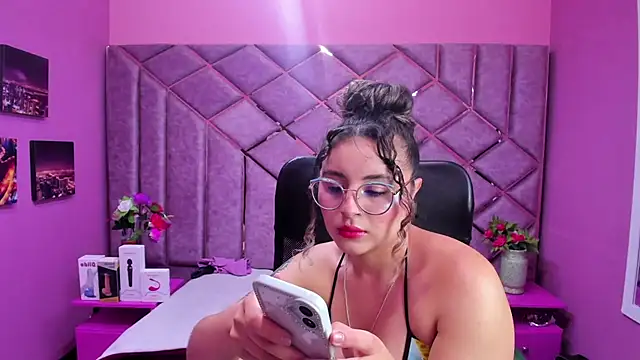 Snapshot of celeste_blue69 chatting on 20, 9, 2025 celeste blue69 online show from 20, 9, 2025