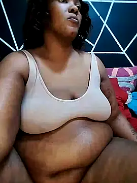 Snapshot of YummyChocolatexx2 chatting on 28, 6, 2026 YummyChocolatexx2 online show from 28, 6, 2026
