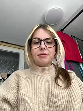 Livewithlucy online show from 22, 3, 2025