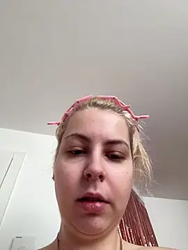 Livewithlucy online show from 27, 2, 2026