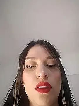 Snapshot of manu_lara chatting on 23, 10, 2025 manu lara online show from 23, 10, 2025