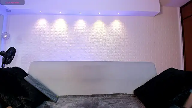 violet scott online show from 12, 1, 2025