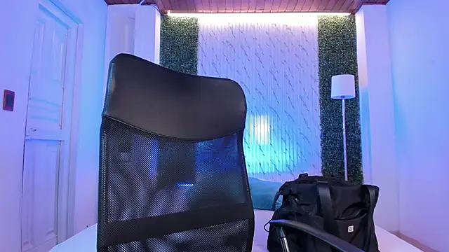 violet scott online show from 17, 9, 2025