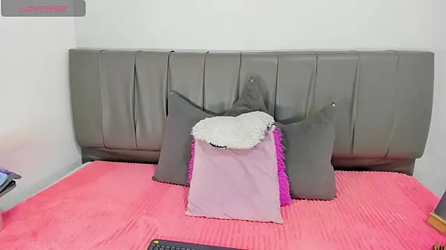 Cherllynn online show from 15, 9, 2025