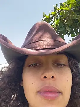 Snapshot of Rati_Curly chatting on 25, 2, 2026 Rati Curly online show from 25, 2, 2026