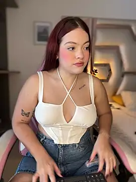 Chloee Evans1 online show from 22, 12, 2024
