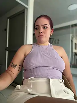 Chloee Evans1 online show from 24, 12, 2024