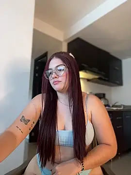 Chloee Evans1 online show from 22, 1, 2025