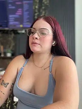 Chloee Evans1 online show from 2, 2, 2025