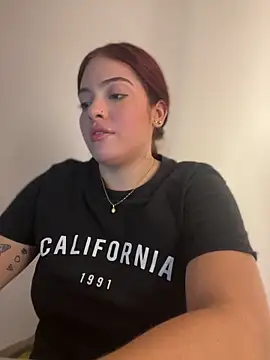 Chloee Evans1 online show from 4, 2, 2025