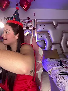 Chloee Evans1 online show from 13, 2, 2025