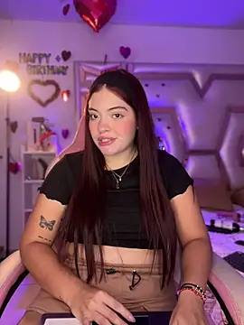 Chloee Evans1 online show from 20, 2, 2025