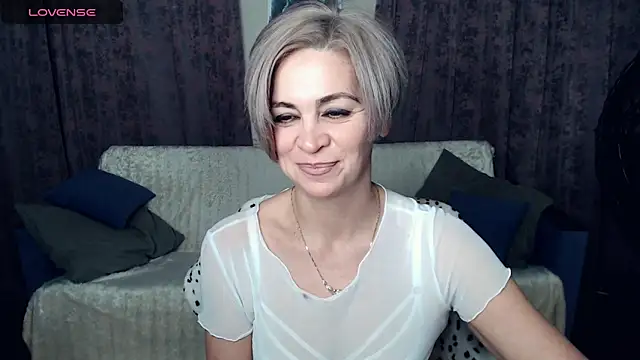 Blonde lola444 online show from 17, 12, 2024