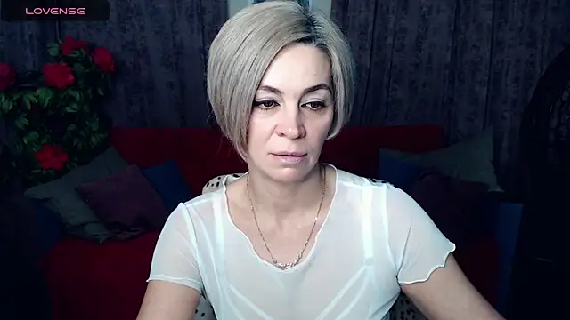Blonde lola444 online show from 12, 1, 2025