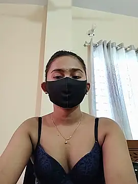 Snapshot of Abony- chatting on 5, 3, 2025 Abony- online show from 5, 3, 2025
