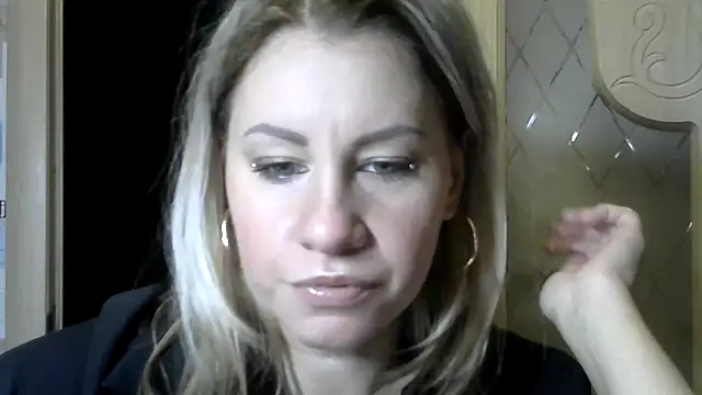 TherestlessKitty online show from 27, 12, 2024