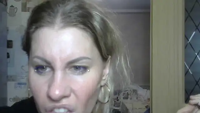 TherestlessKitty online show from 21, 2, 2025