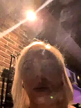 nora the strange online show from 3, 5, 2026