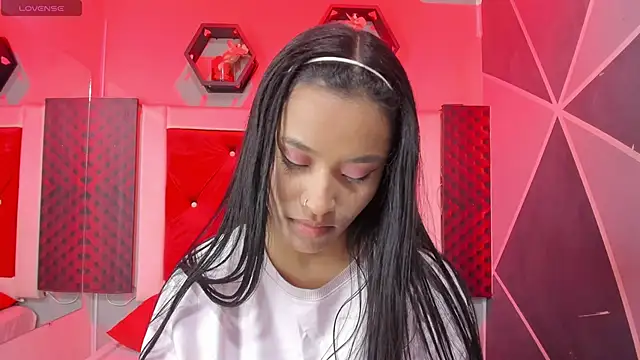 Snapshot of Karoll014 chatting on 19, 9, 2025 Karoll014 online show from 19, 9, 2025