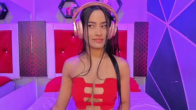 Snapshot of Karoll014 chatting on 6, 10, 2025 Karoll014 online show from 6, 10, 2025