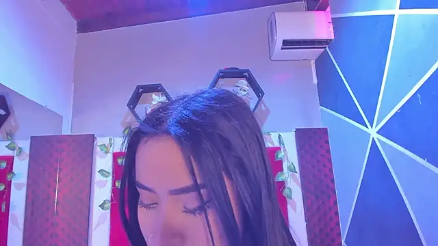 Snapshot of Karoll014 chatting on 7, 2, 2026 Karoll014 online show from 7, 2, 2026