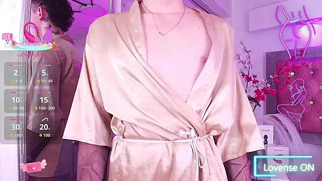 Tayzon Foxxx online show from 9, 9, 2025