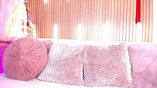 Snapshot of Tayzon_Foxxx chatting on 5, 6, 2026 Tayzon Foxxx online show from 5, 6, 2026