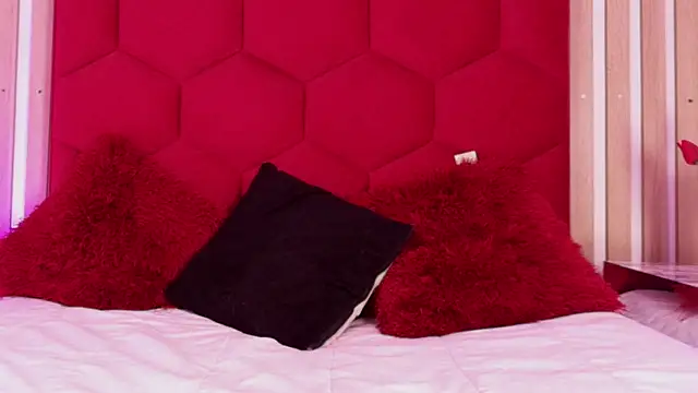 Snapshot of Tayzon_Foxxx chatting on 17, 7, 2026 Tayzon Foxxx online show from 17, 7, 2026