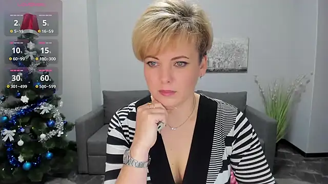 Julia Wilsone online show from 23, 12, 2024