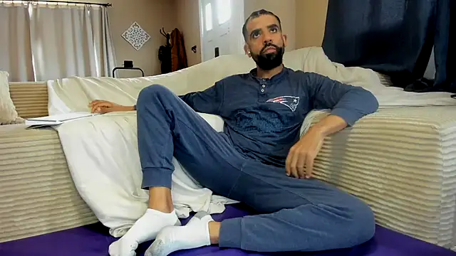 Snapshot of DirtyDrizzy chatting on 5, 3, 2026 DirtyDrizzy online show from 5, 3, 2026