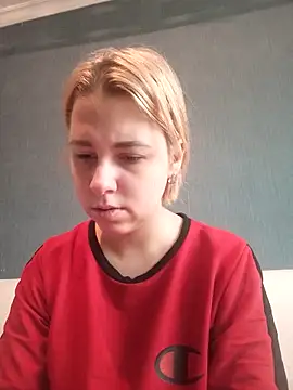 Snapshot of Gussie_Bridie chatting on 2, 12, 2024 Gussie Bridie online show from 2, 12, 2024