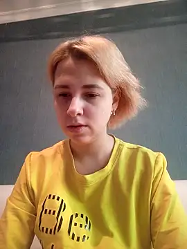 Snapshot of Gussie_Bridie chatting on 7, 12, 2024 Gussie Bridie online show from 7, 12, 2024