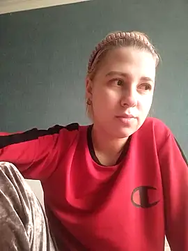 Snapshot of Gussie_Bridie chatting on 14, 12, 2024 Gussie Bridie online show from 14, 12, 2024