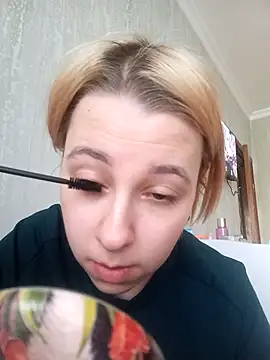 Snapshot of Gussie_Bridie chatting on 17, 12, 2024 Gussie Bridie online show from 17, 12, 2024