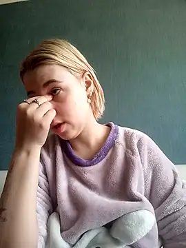 Snapshot of Gussie_Bridie chatting on 4, 2, 2025 Gussie Bridie online show from 4, 2, 2025