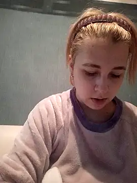 Snapshot of Gussie_Bridie chatting on 4, 2, 2025 Gussie Bridie online show from 4, 2, 2025