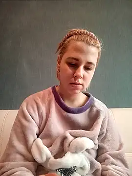 Snapshot of Gussie_Bridie chatting on 5, 2, 2025 Gussie Bridie online show from 5, 2, 2025