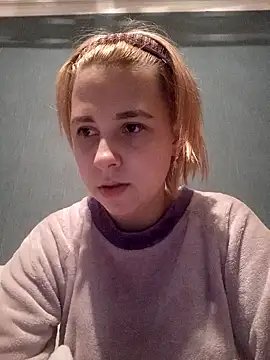 Snapshot of Gussie_Bridie chatting on 5, 2, 2025 Gussie Bridie online show from 5, 2, 2025