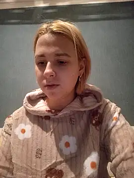Snapshot of Gussie_Bridie chatting on 13, 2, 2025 Gussie Bridie online show from 13, 2, 2025