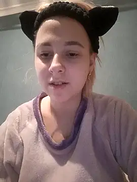 Snapshot of Gussie_Bridie chatting on 21, 2, 2025 Gussie Bridie online show from 21, 2, 2025