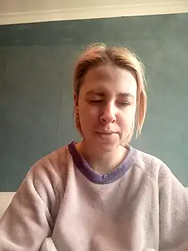 Snapshot of Gussie_Bridie chatting on 22, 2, 2025 Gussie Bridie online show from 22, 2, 2025